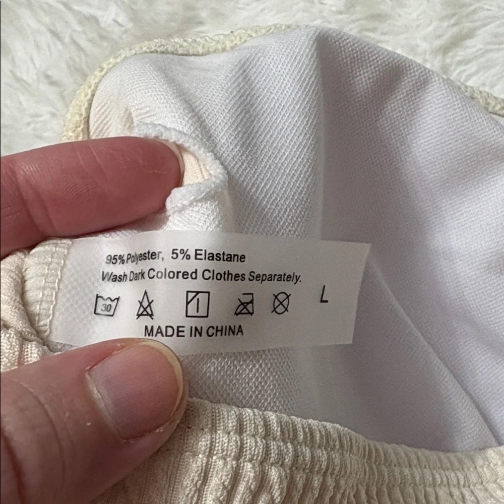 NWOT SweatyRocks From Amazon Cream Color Textured One Piece Swimsuit L